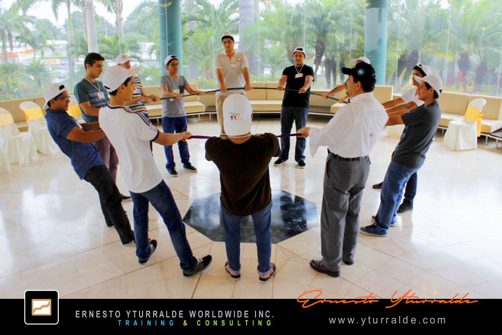 Talleres de Cuerdas Bajas para Jóvenes | Ernesto Yturralde, facilitador experiencial, Team Building